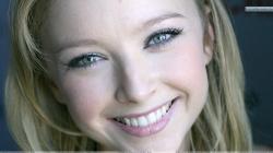 Elisabeth Harnois Smiling Cute Face Closeup Download 24 ...