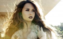 Awesome Demi Lovato Wallpaper