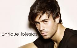 Singer Enrique Iglesias' Fingers Were Sliced Off By A Drone During A Concert - BeepWeep