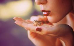 Girl Hand Frog Mood