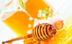 4 Benefits of Honey