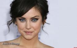 ... Hot Actor Jessica Stroup Body Measurement & Life Story