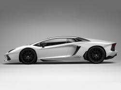 Oakley Design Tunes Lamborghini Aventador, Calls it LP760-2