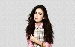 Lily Collins widescreen for desktop