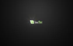 This wallpaper set is for those who like the Linux Mint OS.