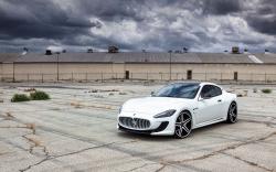 Maserati GranTurismo White