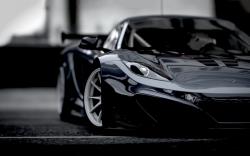 McLaren- Photo#04
