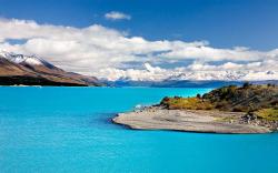 TOUR NEW ZEALAND WITH OUR RENTALS .