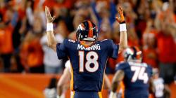Peyton Manning broke Brett Favres career TD record Sunday night