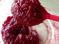 I know I say this a lot, but trust me making jam is a lot easier than you thought. Here is the recipe of the Raspberry Jam.