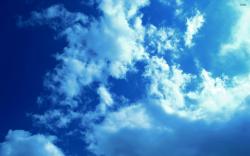 Download White clouds and blue sky wallpaper