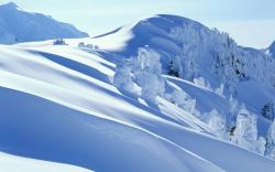 Awesome High Definition Snow Mountain Wallpaper