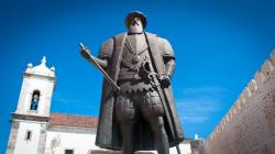 Vasco da Gama statue - Top Sines